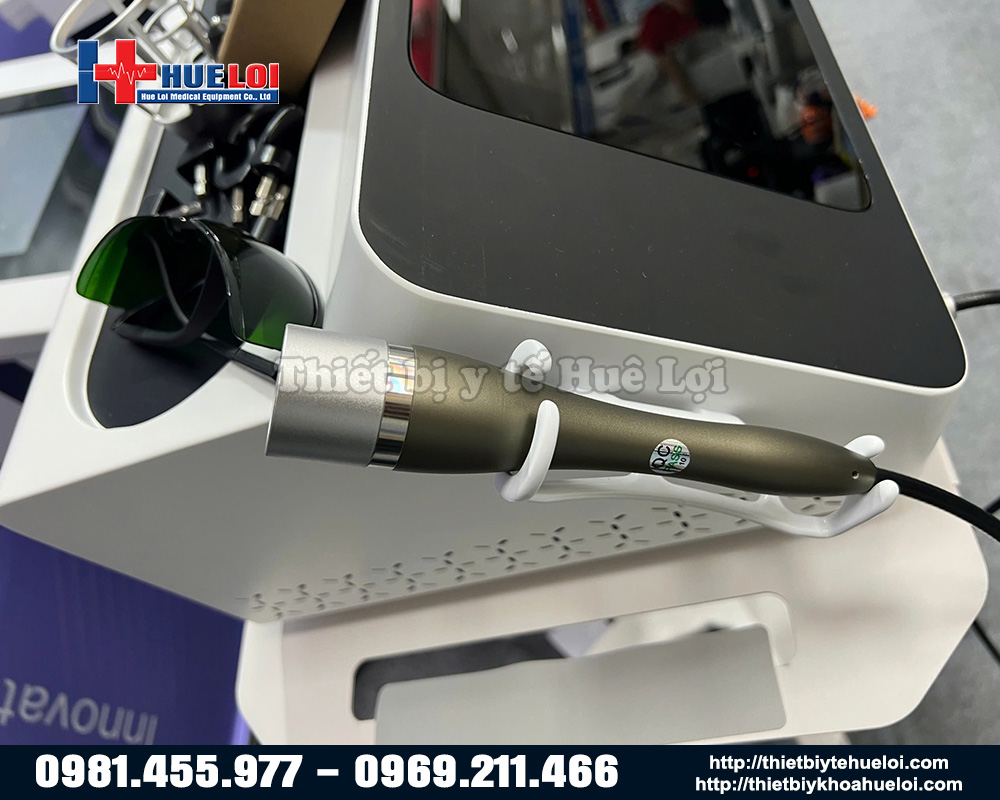 máy điều trị bằng liệu pháp laser đa tần