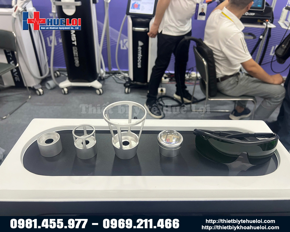máy laser sử dụng trên nhiều tần số