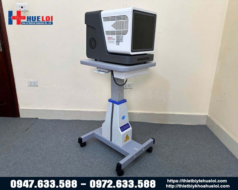 kệ để thiết bị y tế nâng hạ bằng điện